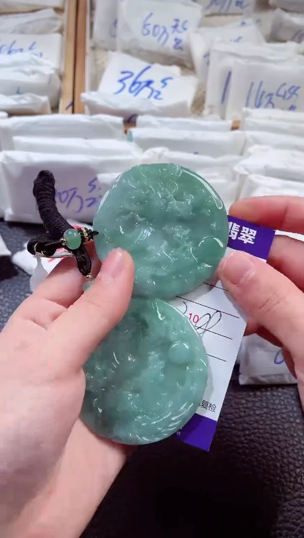 翡翠未镶嵌颈饰00004940