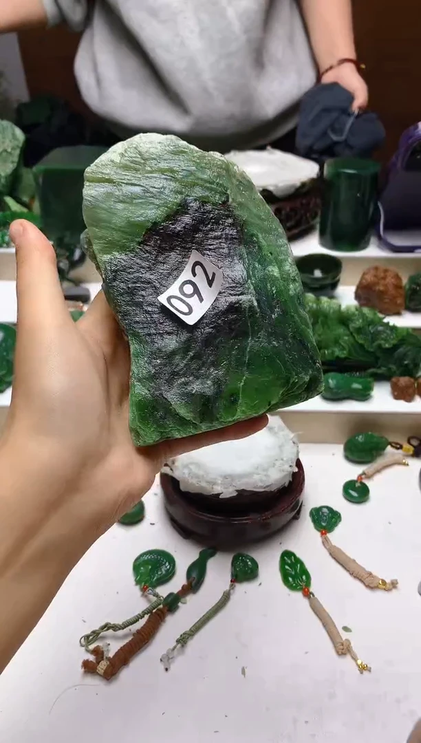 未镶嵌和田玉珠宝半成品1