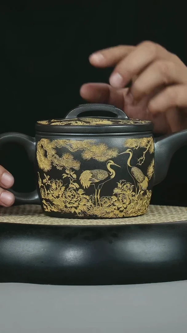 茶壶紫砂 原矿石黄 汉瓦 松鹤延年
