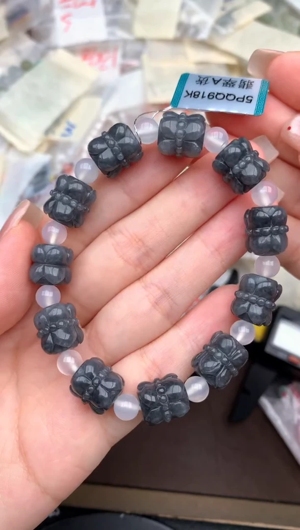 未镶嵌挂件翡翠一
