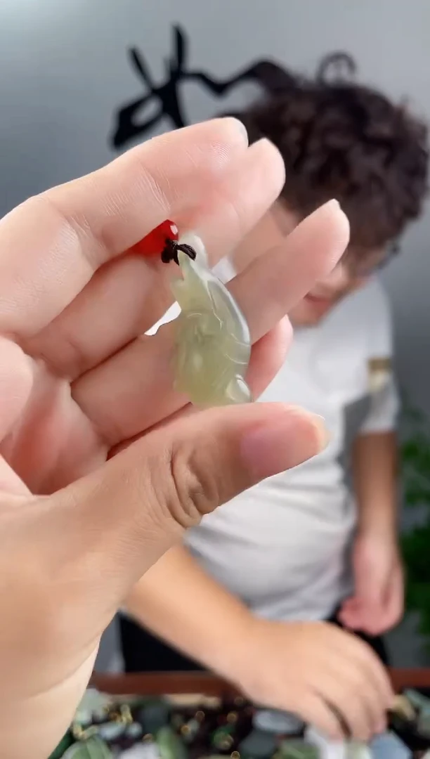 和田玉未镶嵌颈饰拍一发一，多样性发货