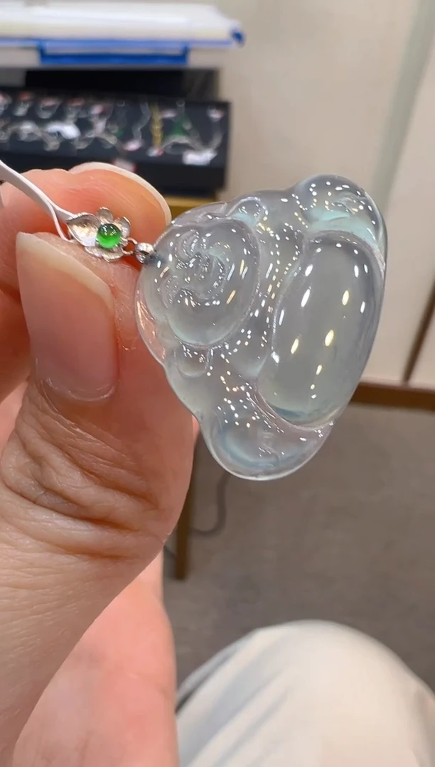 翡翠18K金镶嵌吊坠(不含链)多样性团购发一件