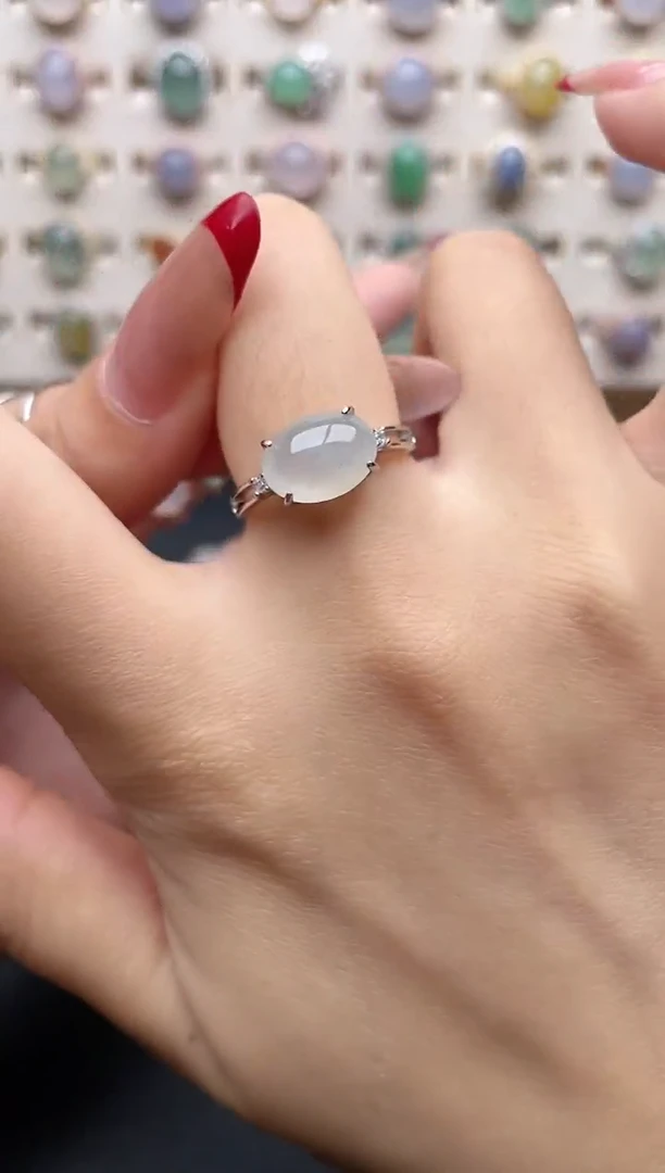 【闪购商品】翡翠戒指银S925镶嵌一物一证一礼盒