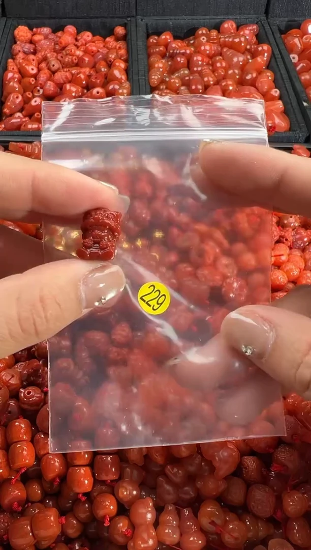 【闪购商品】南红玛瑙颈饰未镶嵌1