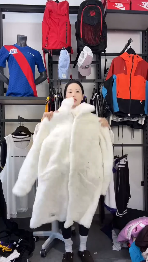 331编码 瑕疵款直播间过款为准 尺码M
