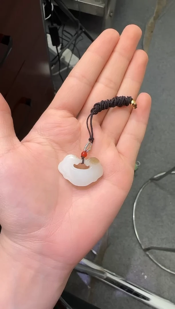 和田玉未镶嵌吊坠(赠链)挂件（产地直发）