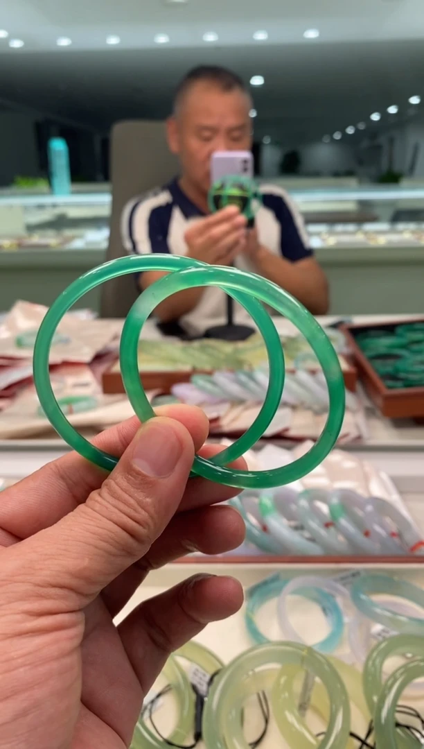 手镯玛瑙/玉髓未镶嵌三哥专属链接圈口54-59编码2441