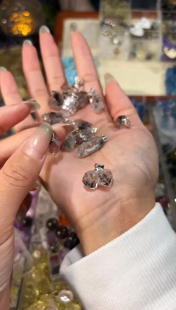 【闪购商品】水晶手串未镶嵌闪灵小滴柳