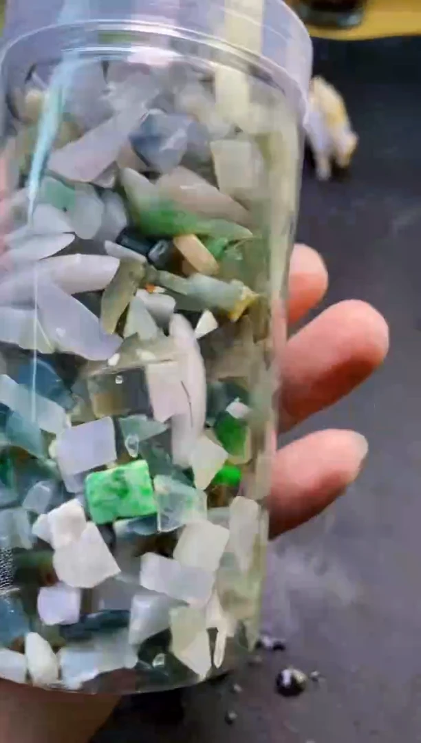 翡翠未镶嵌颈饰天然翡翠016