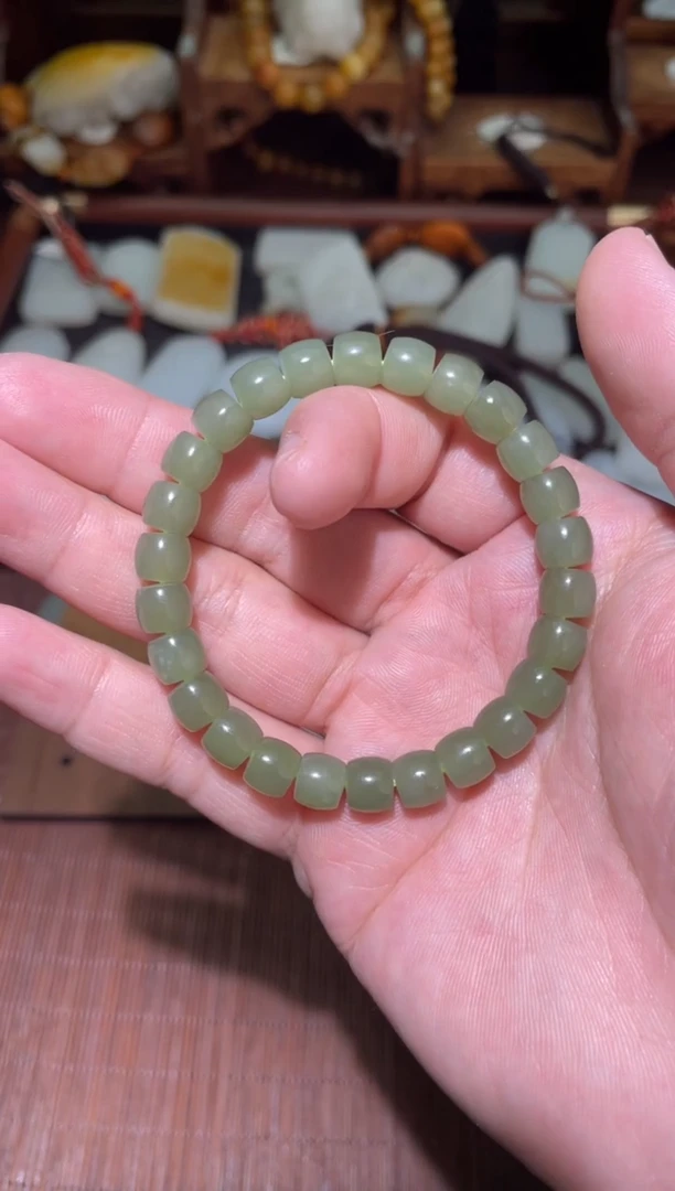 未镶嵌手链和田玉手串
