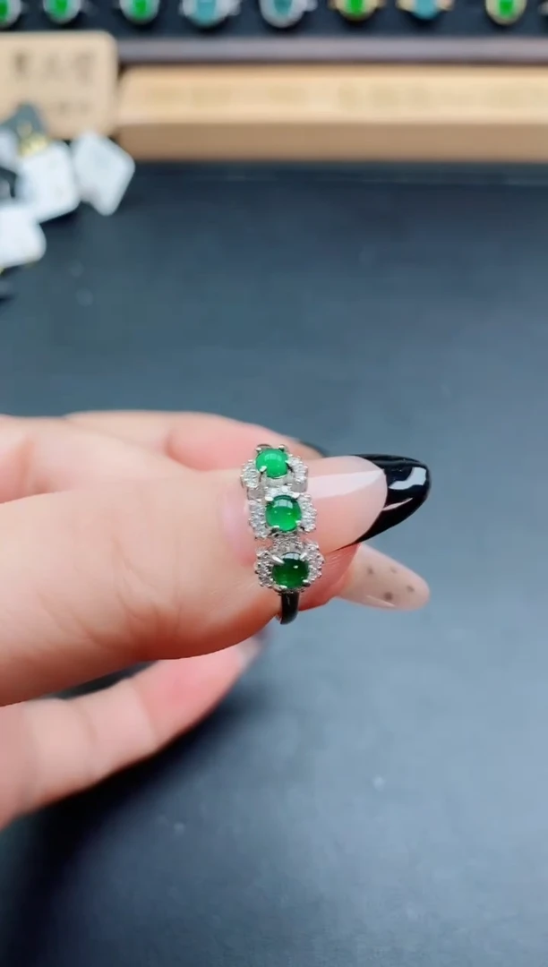 银S925镶嵌戒指翡翠1