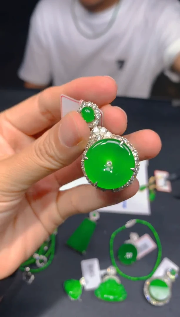 未镶嵌定制翡翠458多样性发货（发其一）