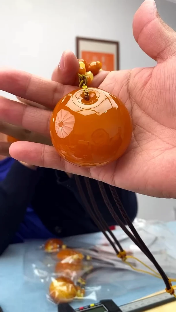 蜜蜡未镶嵌珠宝奇石假一罚十，发一件042