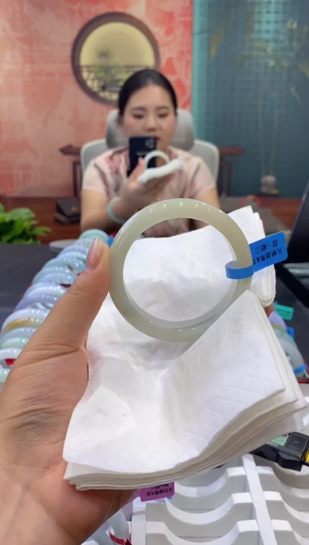 未镶嵌手镯翡翠多人00020024