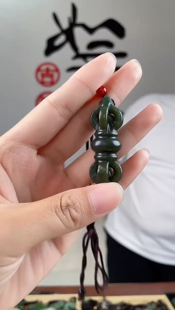 和田玉未镶嵌颈饰拍一发一，多样性发货