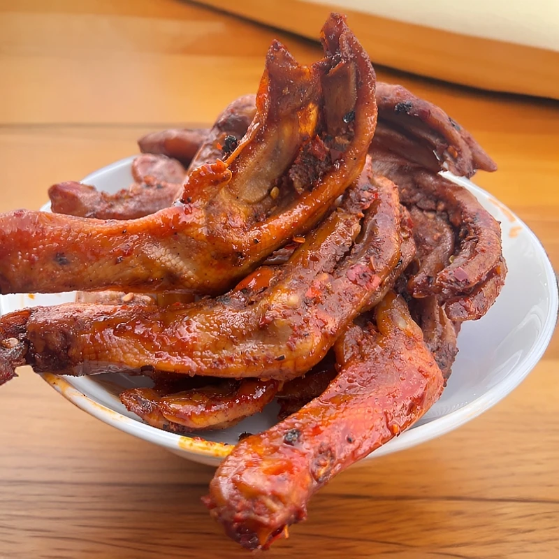 云南佤味鸭爪到手15-18只顺丰包邮