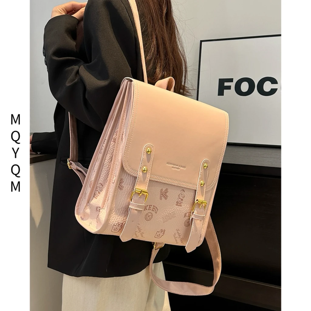 高级感双肩背包女2025爆款大学生上课通勤书包潮流印花小熊旅行包