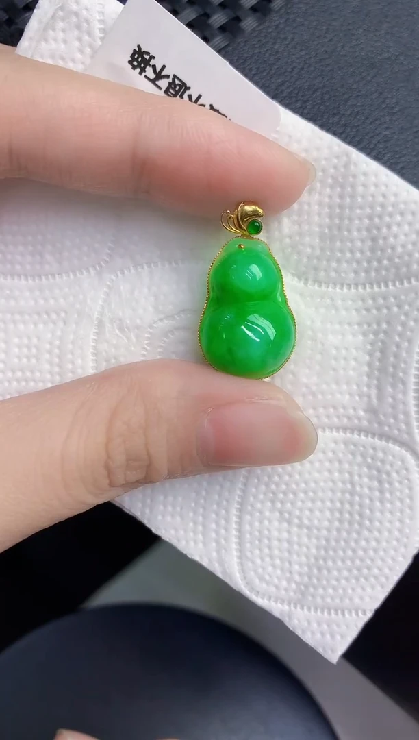 颈饰18K金镶嵌翡翠天然翡翠缅甸A货
