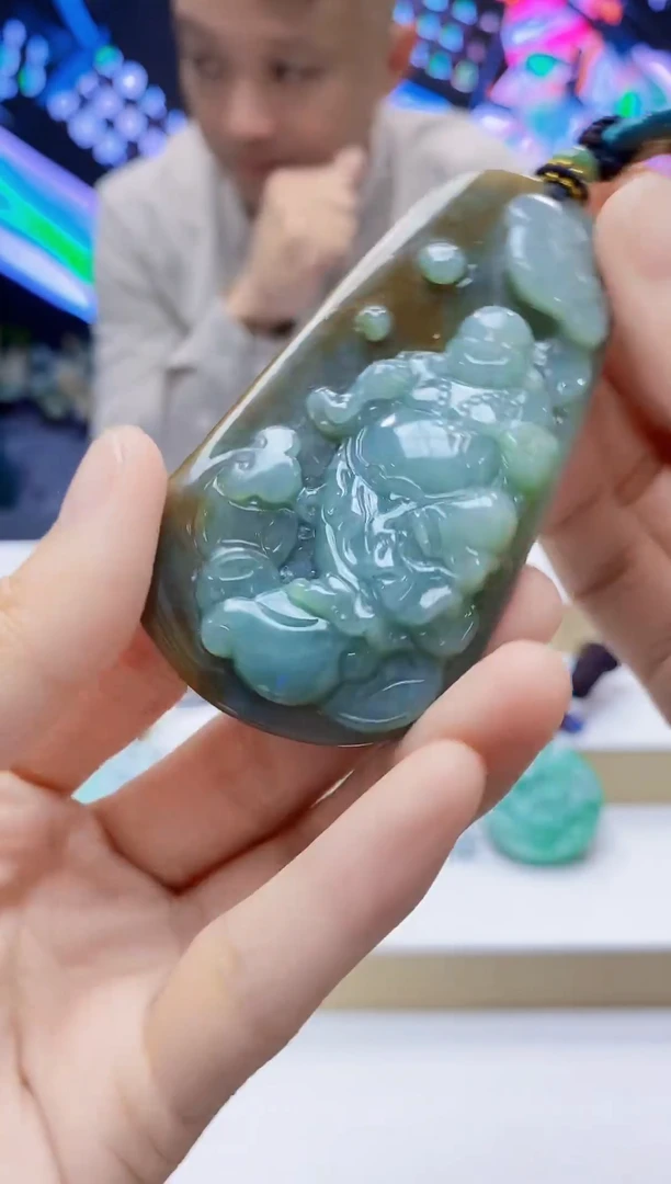 未镶嵌定制翡翠-毛货挂件6