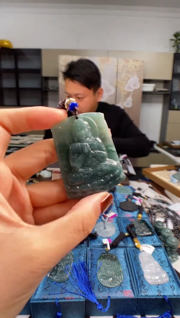 颈饰未镶嵌翡翠多样性发其一