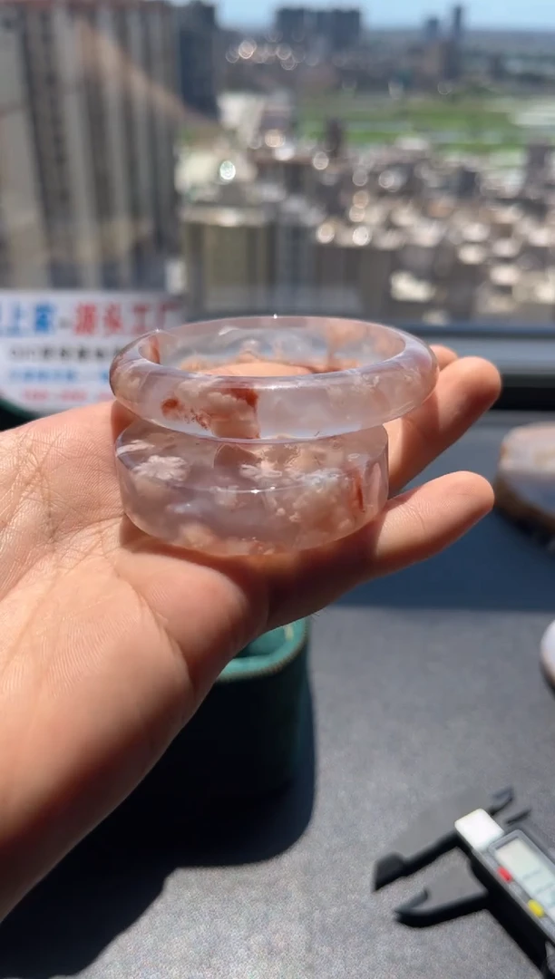 未镶嵌手镯石英质玉赠送镯心（54圈口）