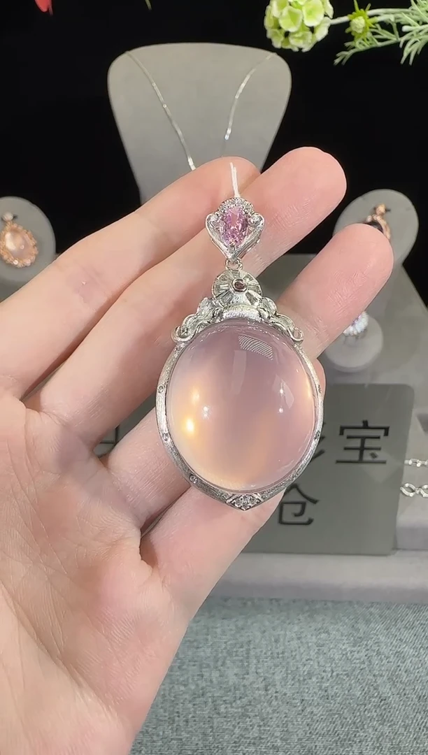 银S925镶嵌颈饰芙蓉石24*27mm65ct星光粉水晶吊坠