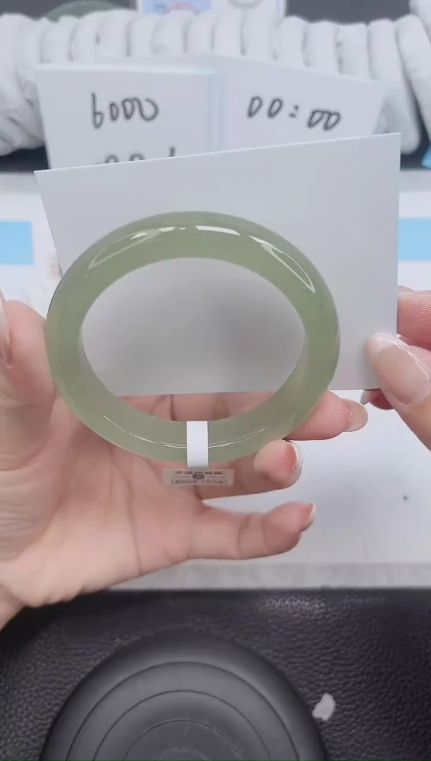 未镶嵌手镯石英质玉169-58.4