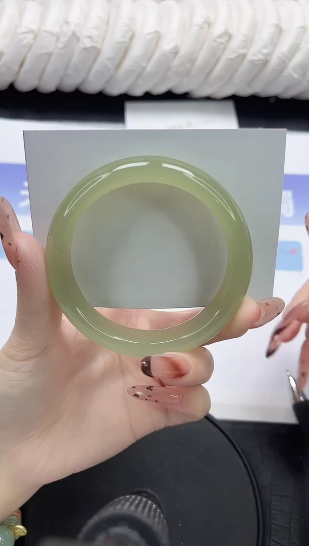 未镶嵌手镯石英质玉72-55.2