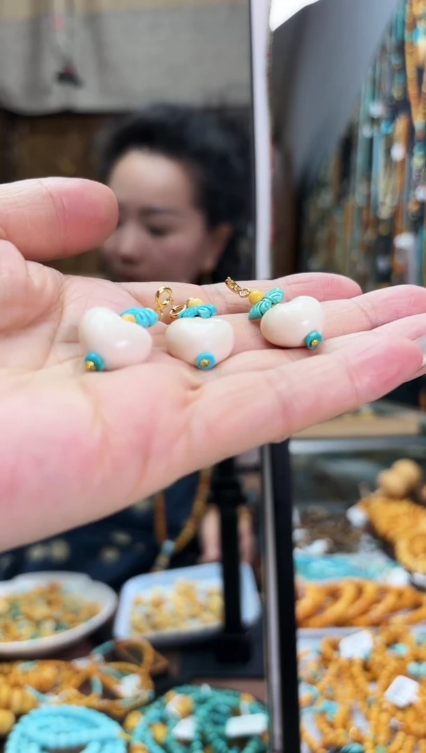 【闪购商品】绿松石珠宝奇石未镶嵌爱心滴溜多样发其一