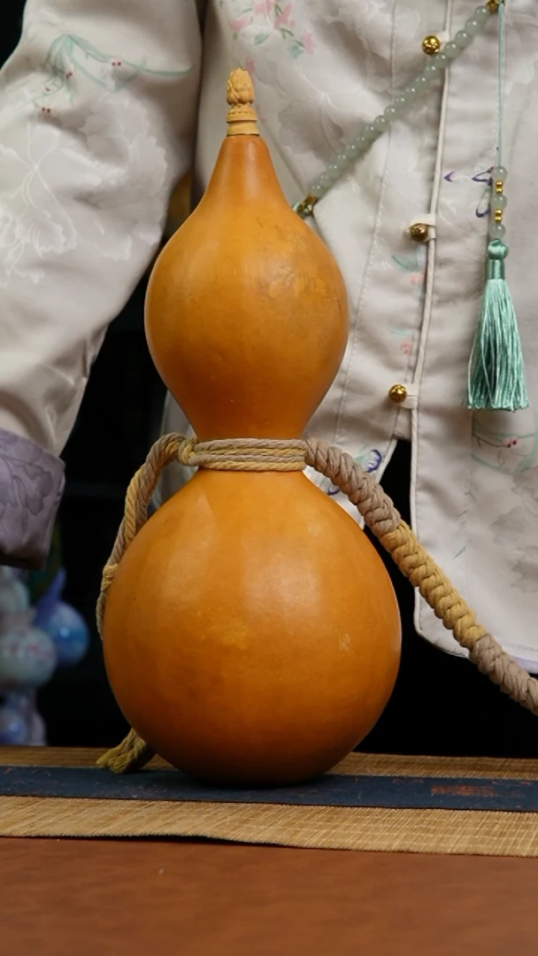 064号 天然热水酒葫芦 一物一拍（有瑕介意勿拍）