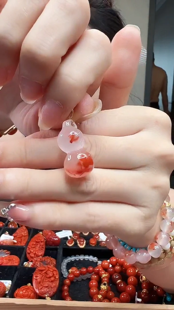 吊坠(不含链)18K金镶嵌南红玛瑙/葫芦款