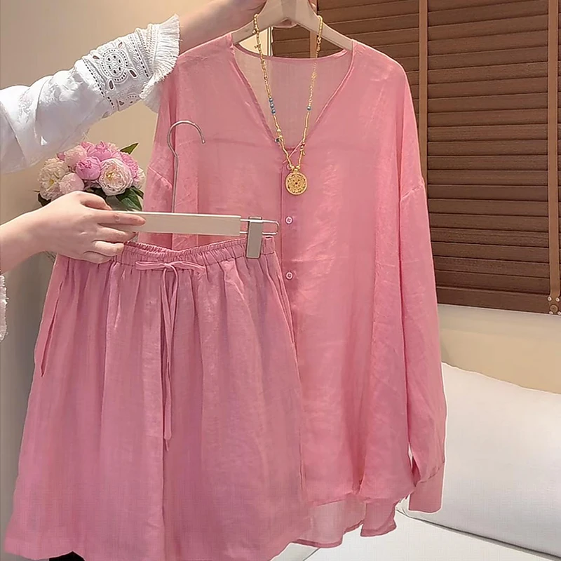 松弛感衬衫套装2026夏季新款V领长袖防晒衣短裤两件套小个子减龄