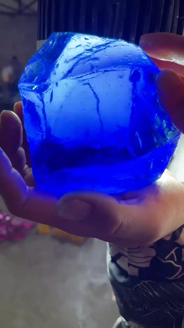 新疆五彩石原石摆件