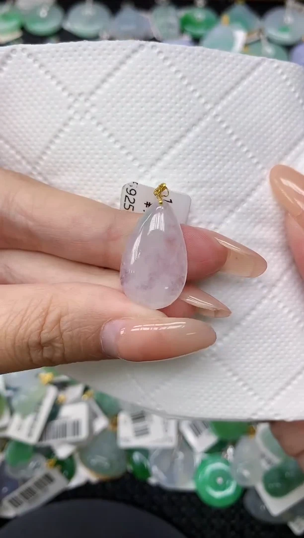 颈饰18K金镶嵌翡翠11111111111