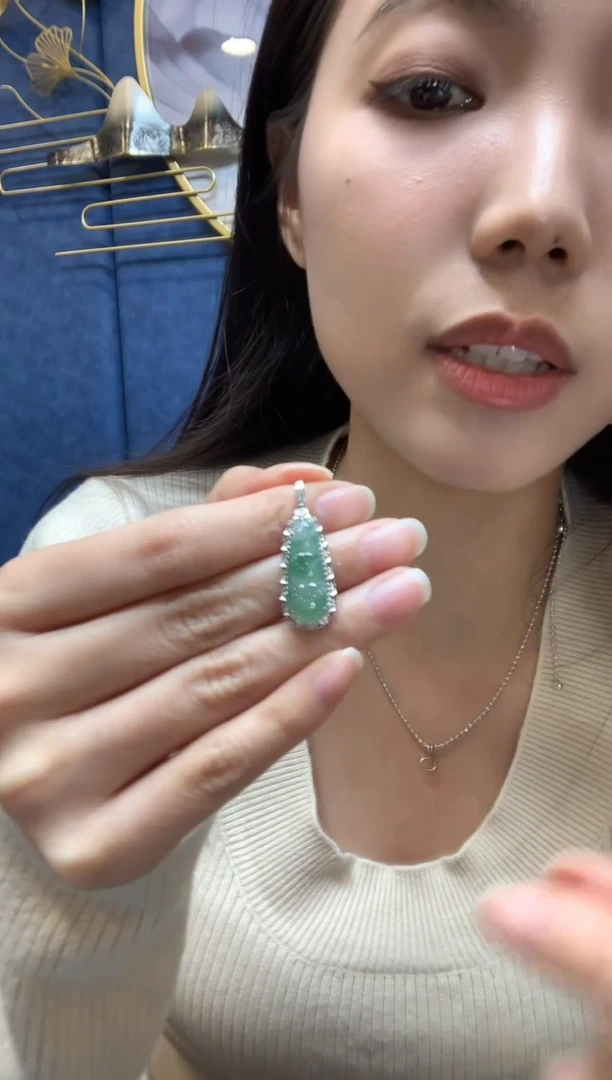 【闪购商品】翡翠吊坠(不含链)18K金镶嵌【无鉴赏期多样性发其一