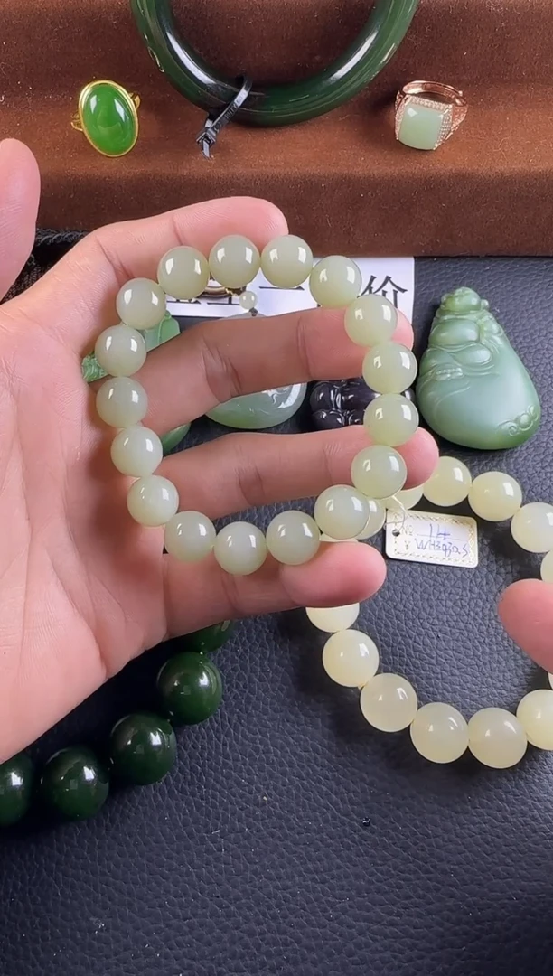 未镶嵌和田玉挂件和田玉手串