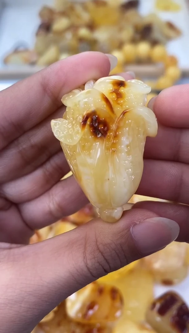 未镶嵌琥珀裸石天然琥珀蜜蜡