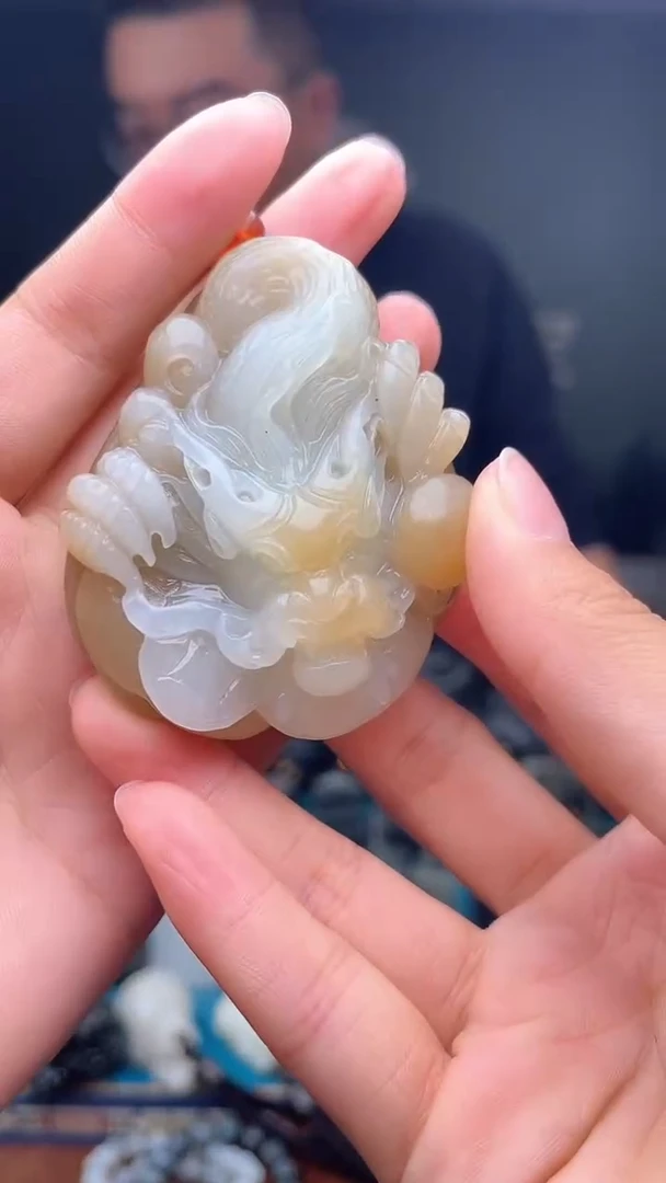 未镶嵌和田玉挂件1