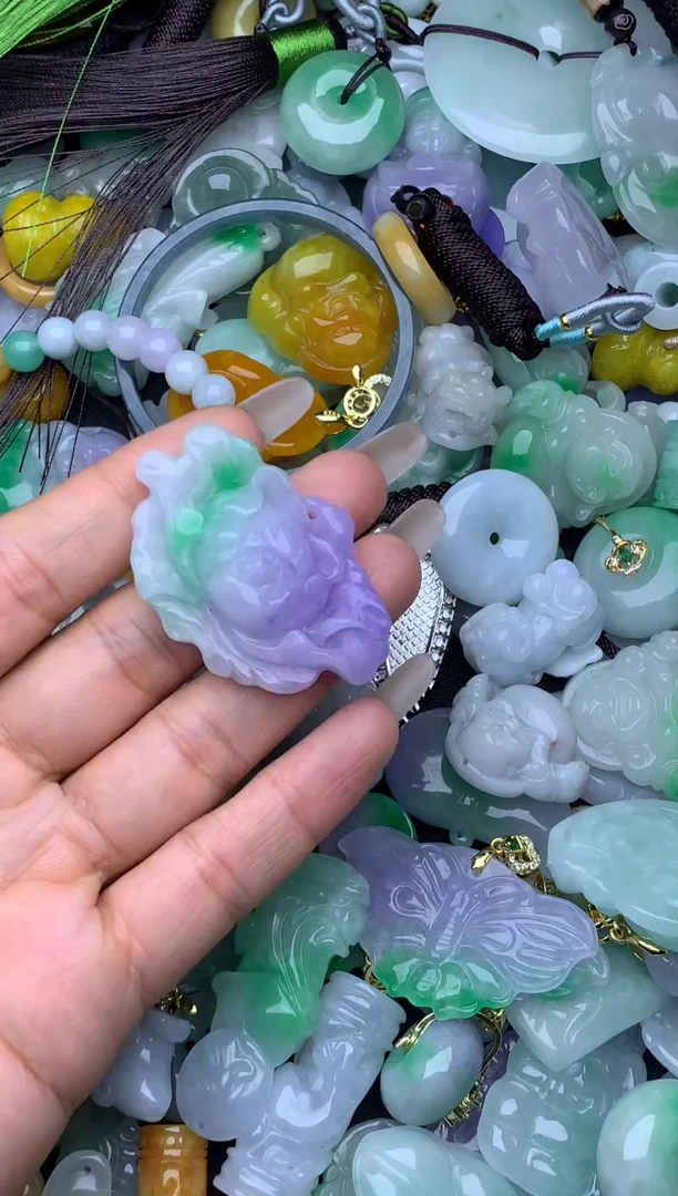 翡翠未镶嵌颈饰天然缅甸翡翠吊坠