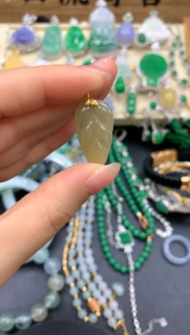 【闪购商品】翡翠颈饰18K金镶嵌94-中国好珍宝