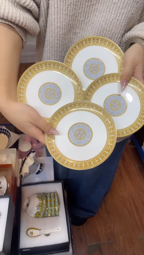 杯鸿辉家品牌瓷器，京东包邮！