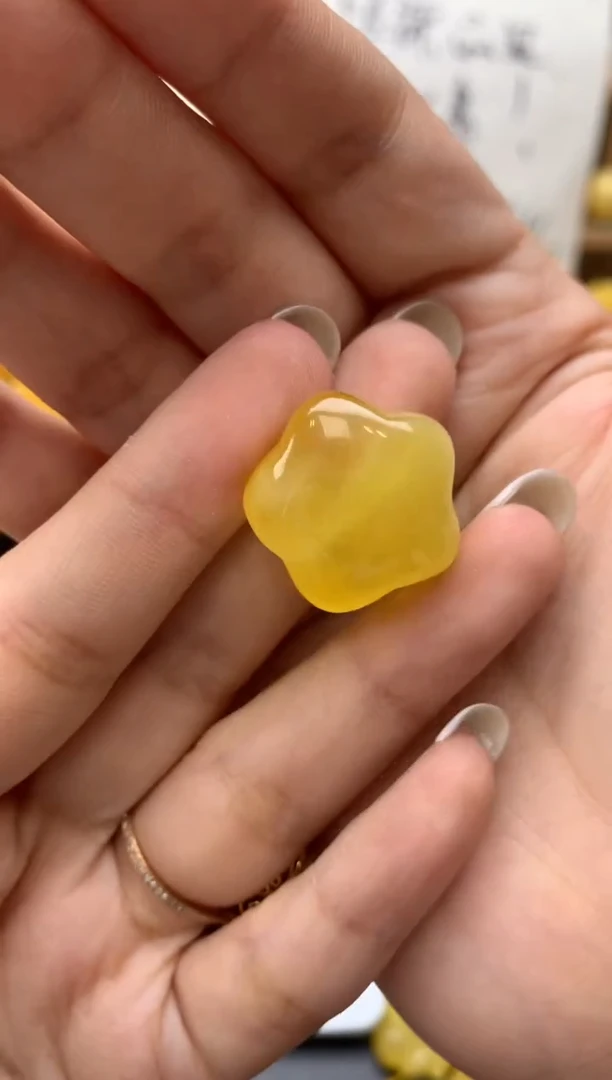 琥珀未镶嵌珠宝奇石046琥珀蜜蜡微瑕