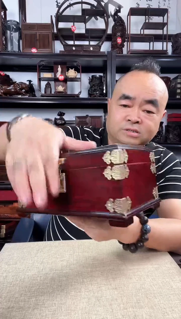 木389老李红木工艺品