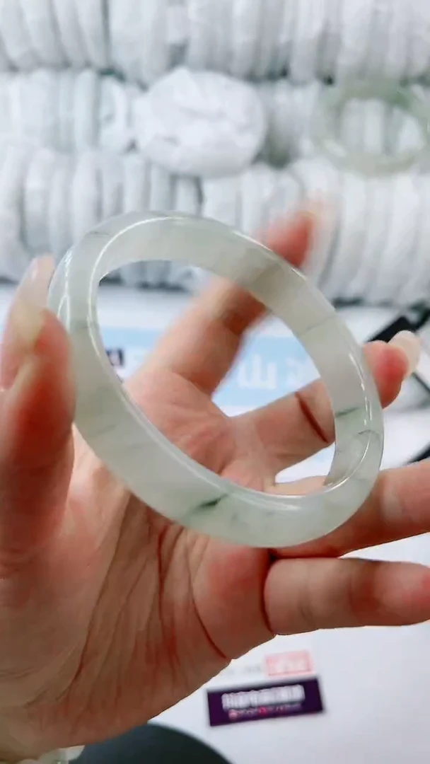 【闪购商品】石英质玉手镯未镶嵌0464645943-64多样性发货