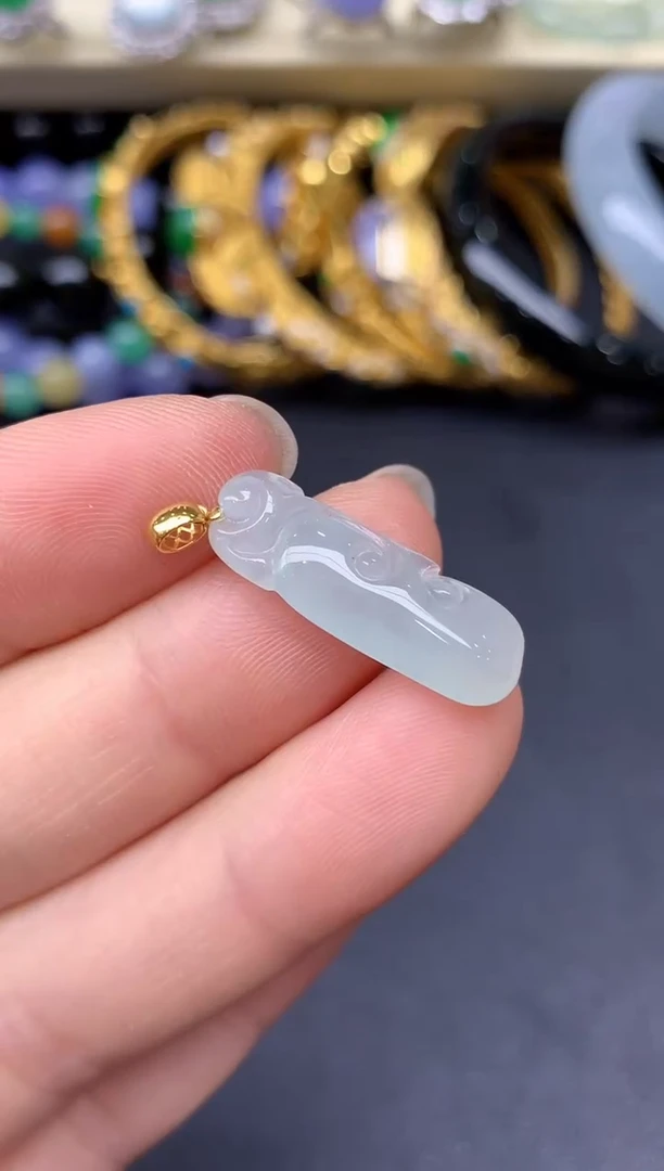颈饰18K金镶嵌翡翠11-雪姐翡翠天天见