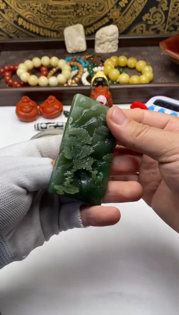 未镶嵌和田玉挂件和田玉山水挂件