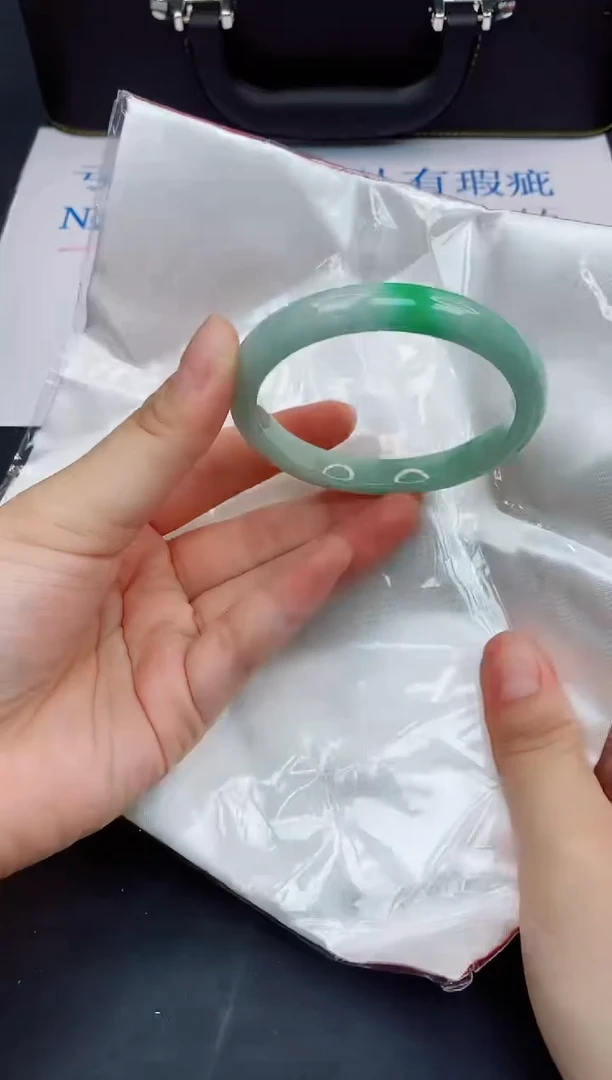 未镶嵌手镯翡翠默认有瑕--242