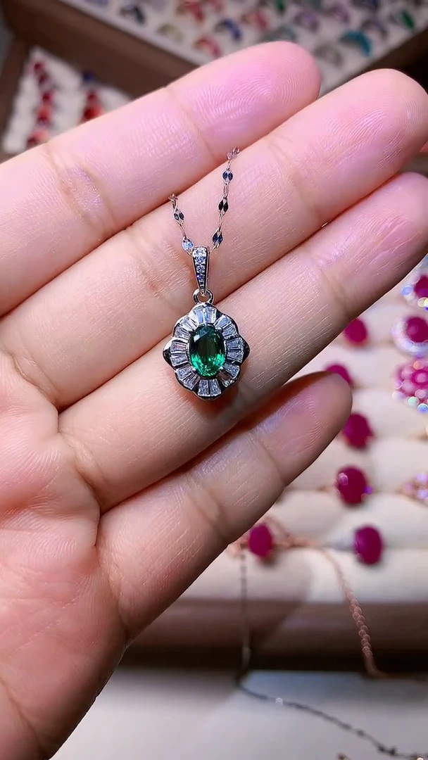 【闪购商品】祖母绿颈饰银S925镶嵌000