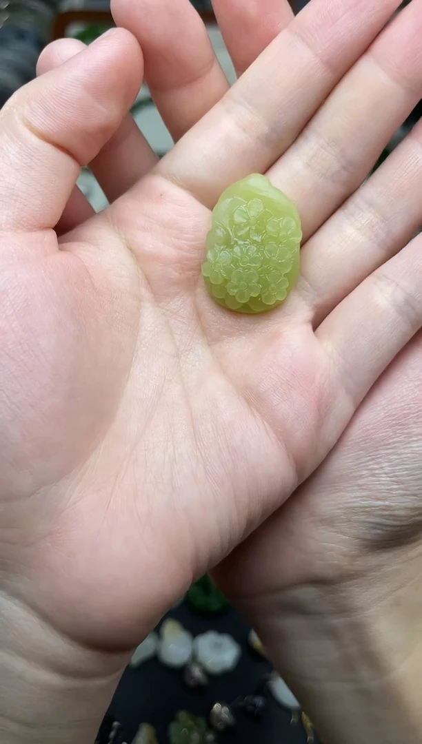 颈饰未镶嵌和田玉黄口繁花【定制】06