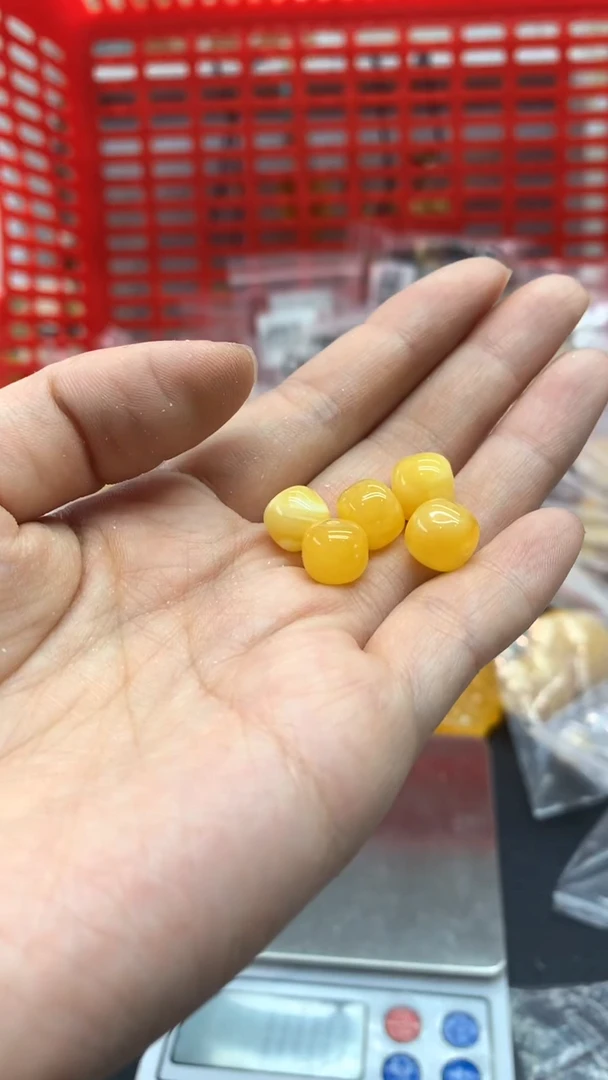 【闪购商品】琥珀珠宝奇石未镶嵌459）2发5颗